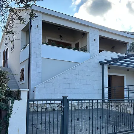 New Luxury Apartments At Villa A'More - By The Sea Stomorska Exteriér fotografie