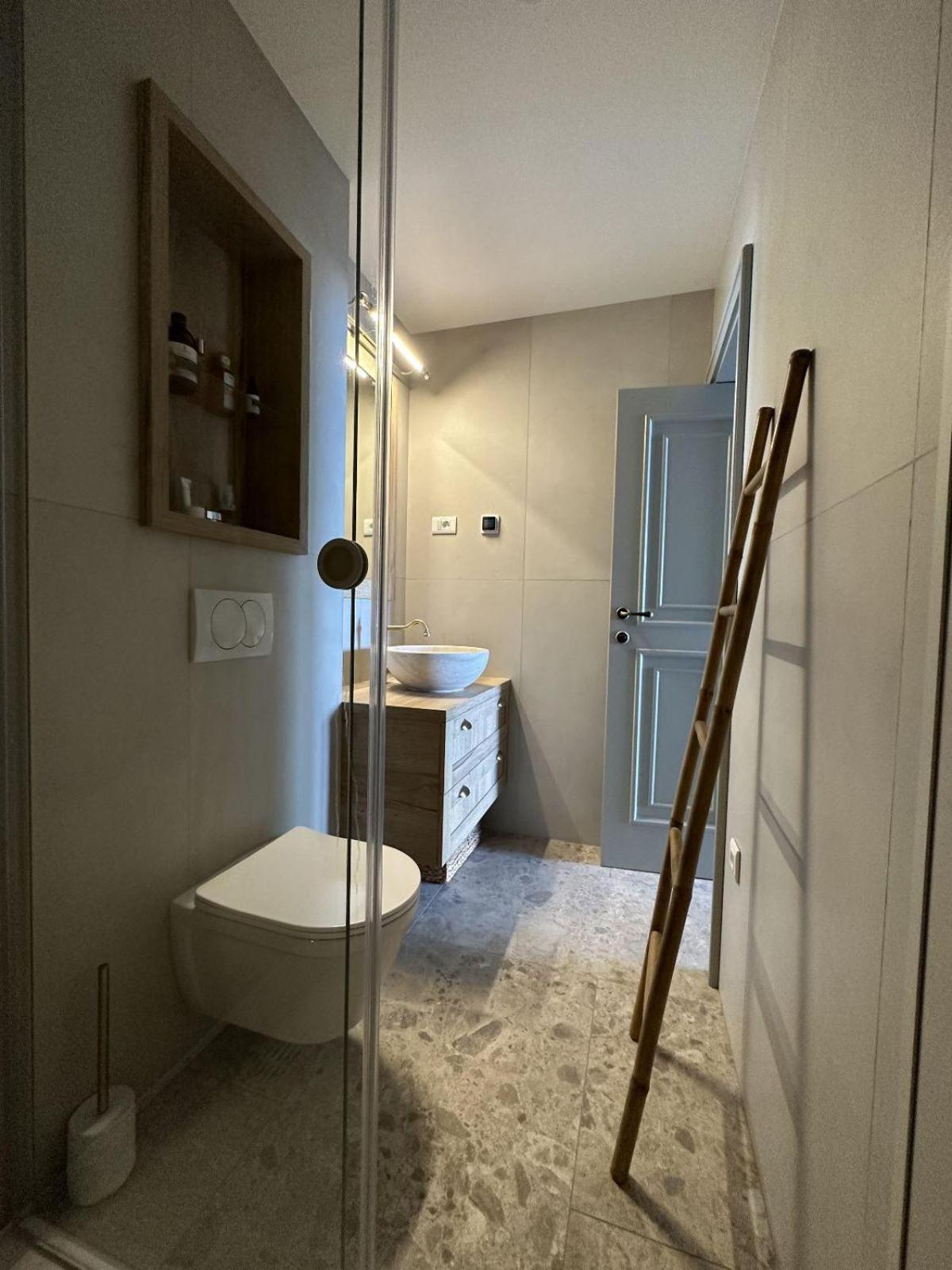 New Luxury At A'more - By The Sea * Stomorska